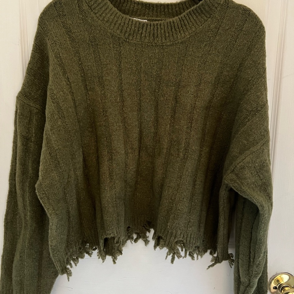 Double Zero Lovely Large Cropped Green Sweater